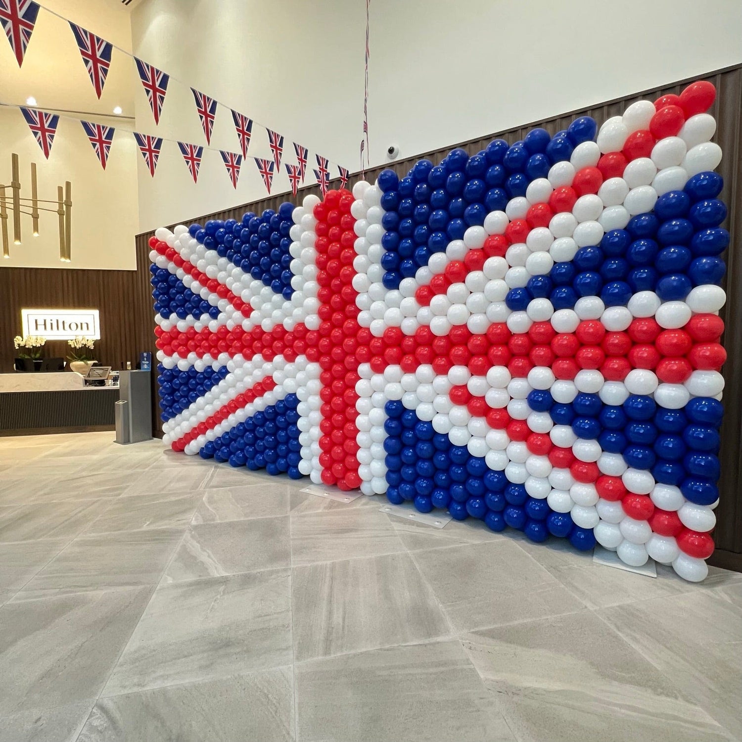 Union Jack Flag Balloon Wall