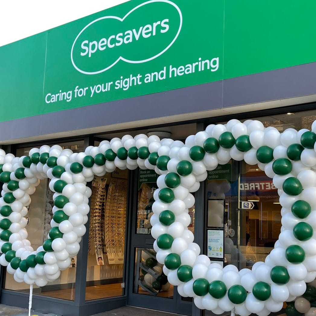SPECSAVERS-SUSTAINABLE-BALLOON-INSTALLATIONS